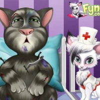 Fynsy's hospital talking Tom