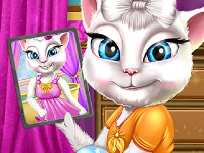 Great Fynsygram Talking Angela game screenshot